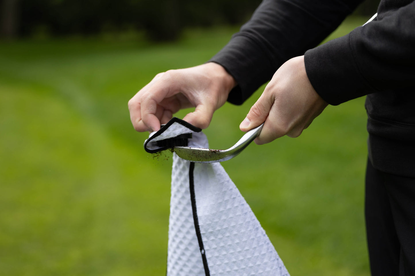 All-In-One Brush Towel | Golf Towel with Groove Cleaner Brush 8