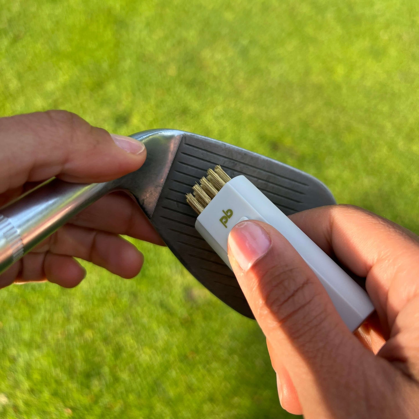 Pocket Brush Golf Club Cleaner | Club Cleaning Brush Army Tan