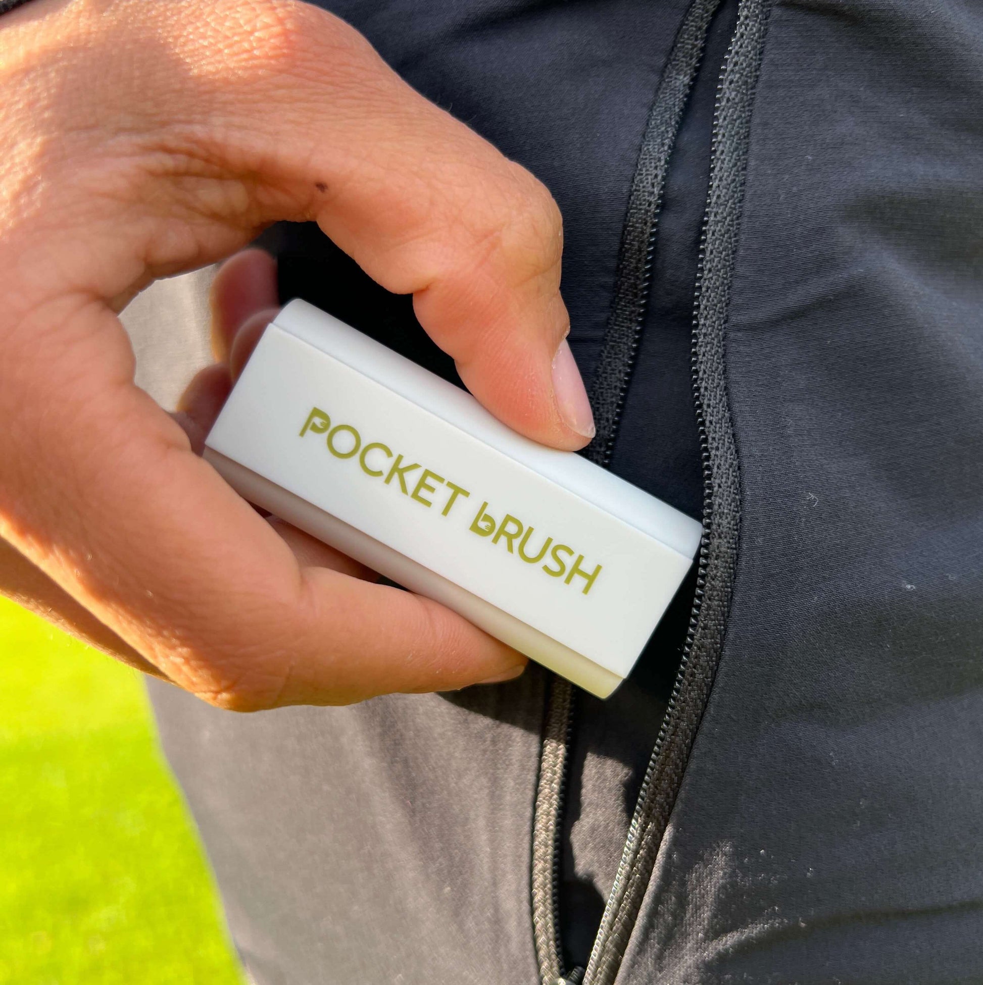 Pocket Brush Golf Club Cleaner | Club Cleaning Brush Army Tan