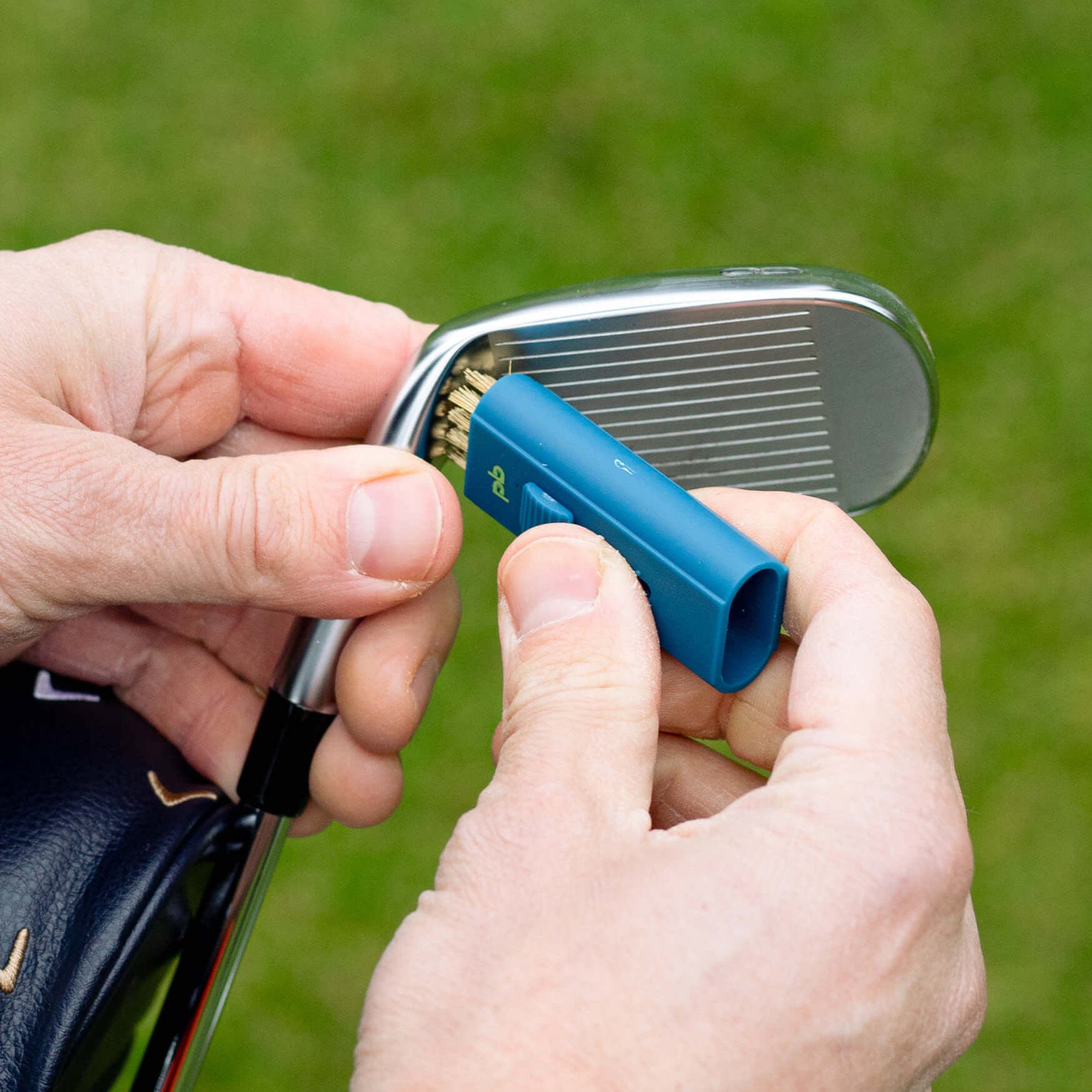 Pocket Brush Golf Club Cleaner Navy Lime